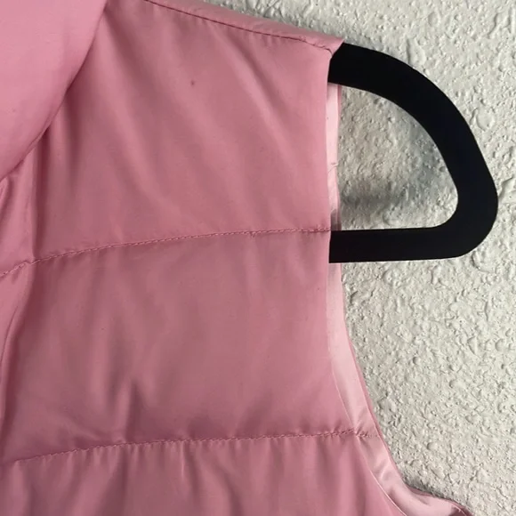 American eagle puffer vest jacket. - Picture 8 of 8